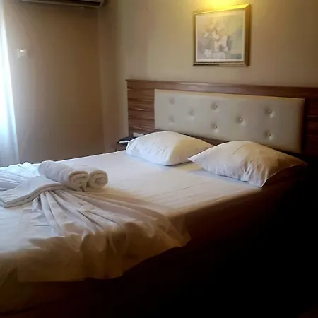 Hotel Aziz Arslan *